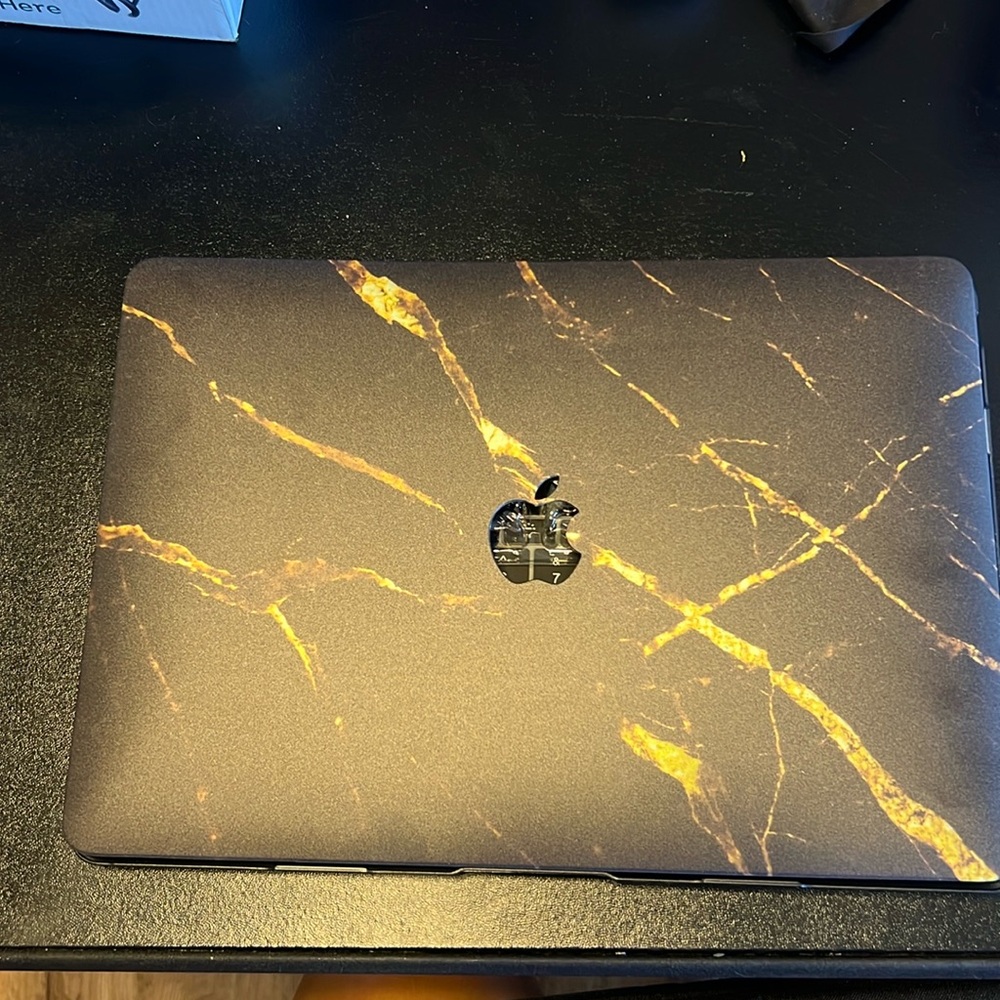 Hard case and key board for MacBook 13 inch, screen protector and carrying back